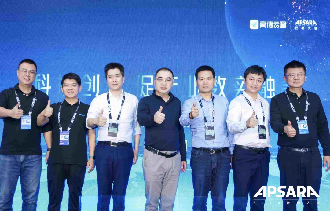 首个基于“时空信息”的产业“融合大模型”，助力360行，行行链接AIGC！