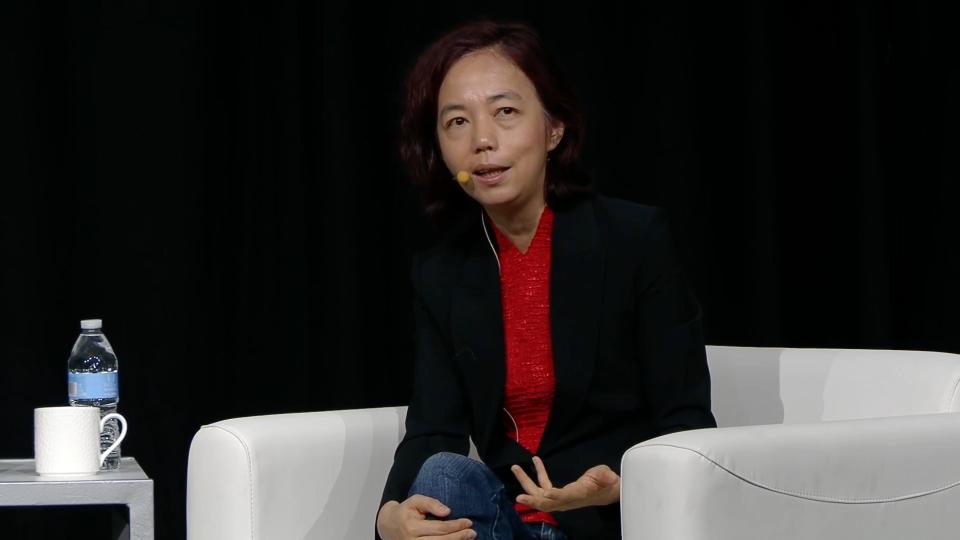 AI时代的教母李飞飞：掌握技术词汇，成为AI时代的重要角色