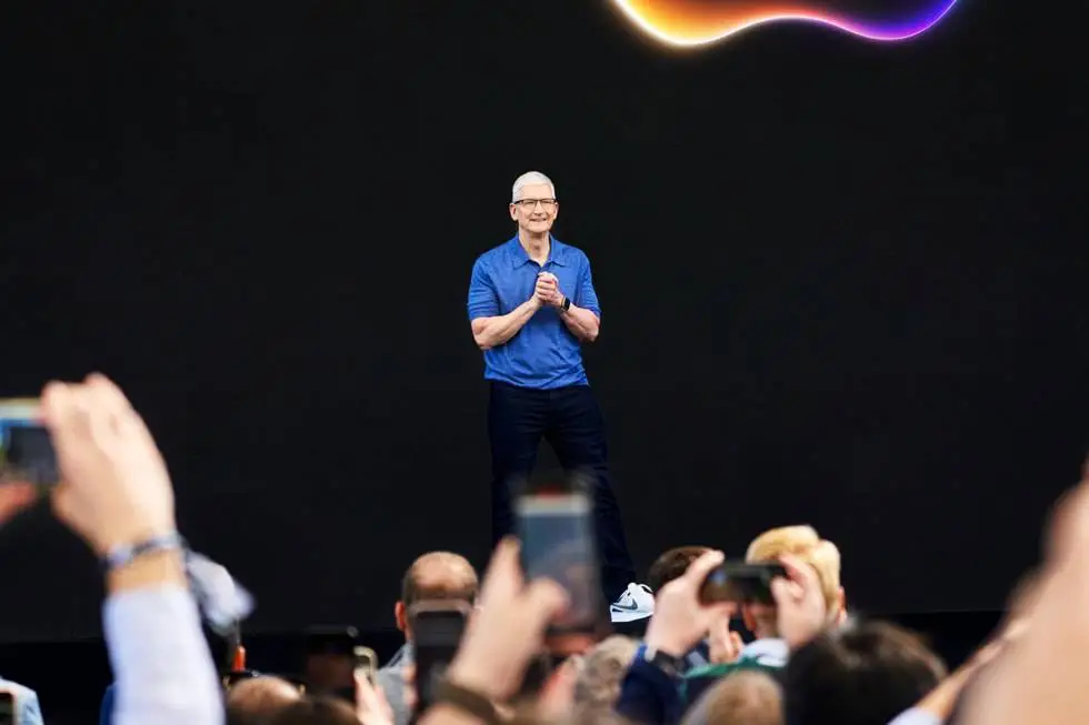 被马斯克炮轰的Apple智能,为什么更接近理想的AI形态?
