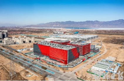 张家口大数据蓬勃发展,超维智能巡检机器人守护“人工智能+”新时代