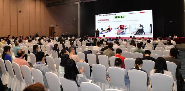 人工智能康复工程大规模应用,“机器人亲属”大量出现