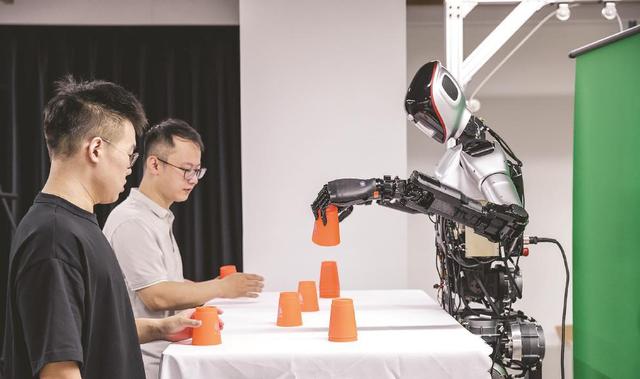 2024世界人工智能大会,青龙机器人技术揭秘