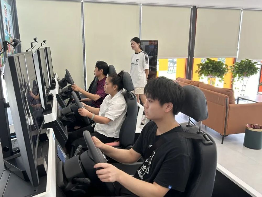 AI教练上线!黄陂武汉新形驾校开启智能学车新时代