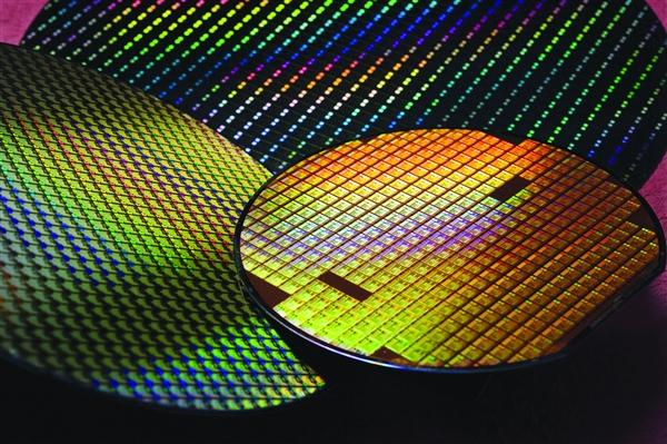 NEO推出3D X-AI芯片:性能提升100倍、功耗降低99%
