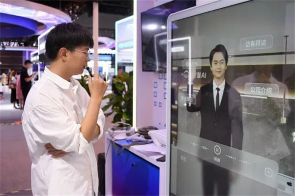 科技巨头为何押注小模型?大模型退潮背后的原因解析