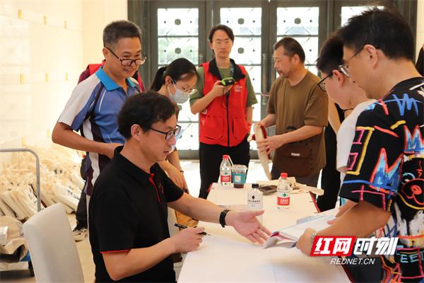 《人工智能极简史》分享会揭示AI与人类共生未来