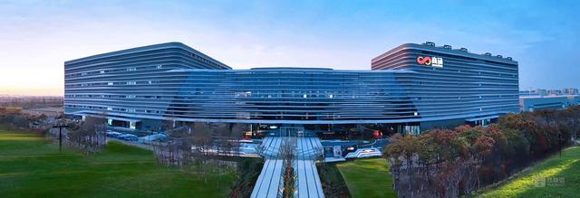 2024上半年商汤生成式AI收入256%增长,掌握中国AI商业化新机遇