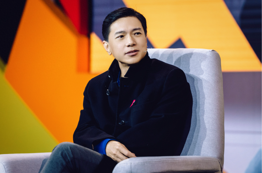 李彦宏百度25周年发全员信:AI应用将在2025年井喷