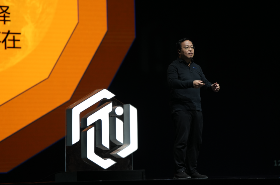 未来二十年，“人工智能体”会像人类一样感受这个世界吗？