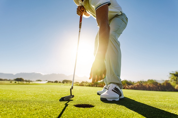 Golfoy利用AI技术颠覆高尔夫运动观念：实现大众化、去富人专属化。