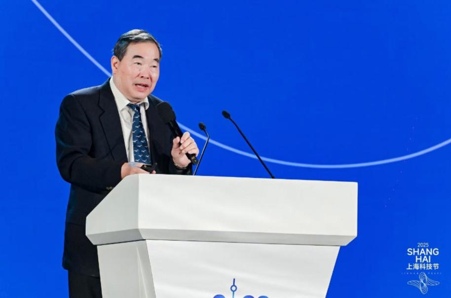 蒲慕明院士:未来数十年会用AI的人取代不会用AI的人