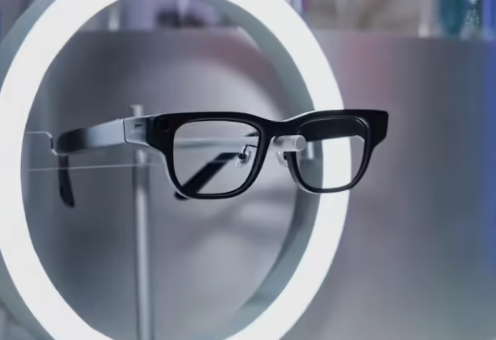 沟通无界！讯飞 AI 眼镜 MWC 2026 首秀：40 克极致轻量，唇动识别黑科技助你高噪环境“降维翻译”