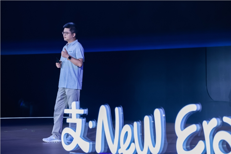 蚂蚁集团CEO韩歆毅：已构建适配智能体商业的全新AI支付服务